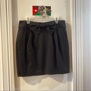 Forever 21 🖤 Mini Pencil Skirt 🎀